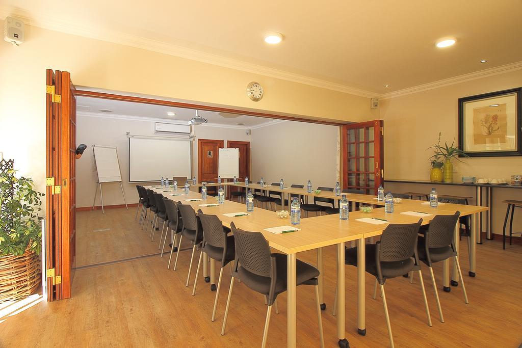 Rivonia Premier Lodge Йоханесбург Екстериор снимка