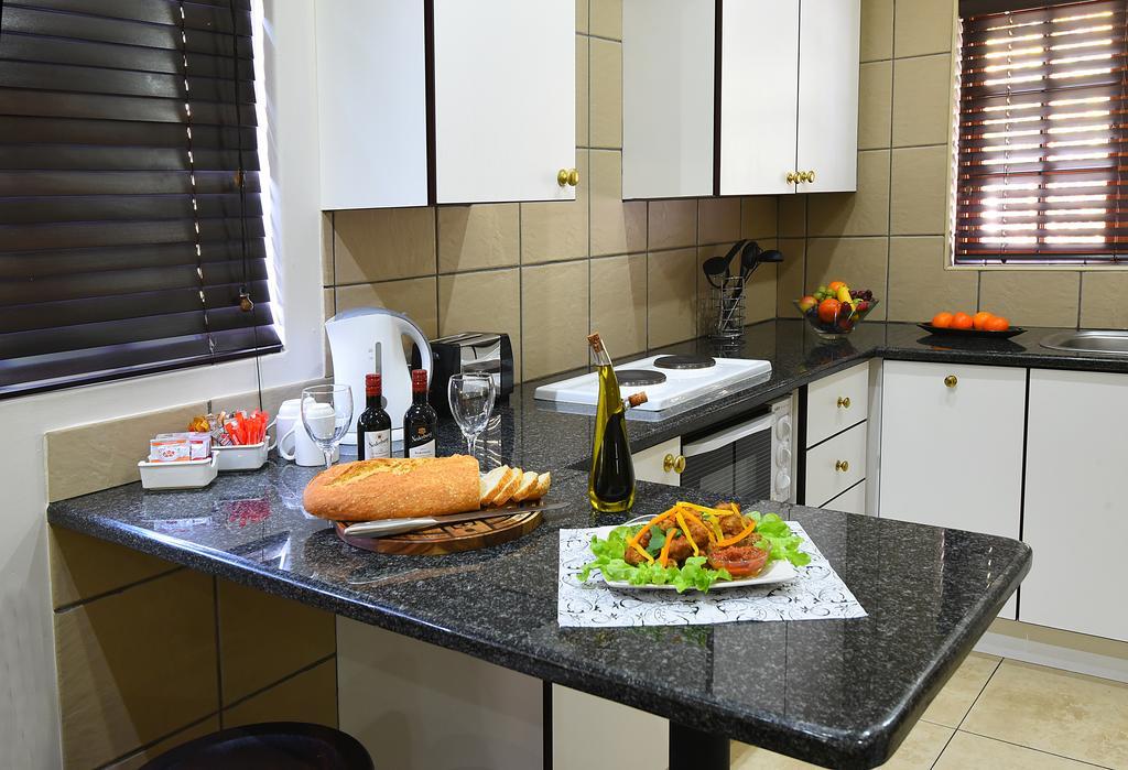 Rivonia Premier Lodge Йоханесбург Екстериор снимка